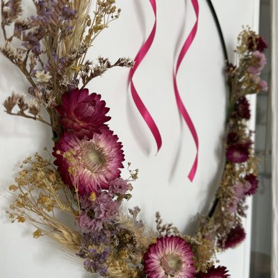 Couronne de fleurs séchées éternelles