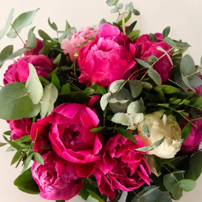 pivoines-bouquet-fleuriste-muret-fleurslocales